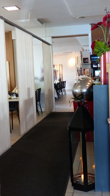 Haus Der Gastlichkeit Hotel Ratingen Eksteriør billede